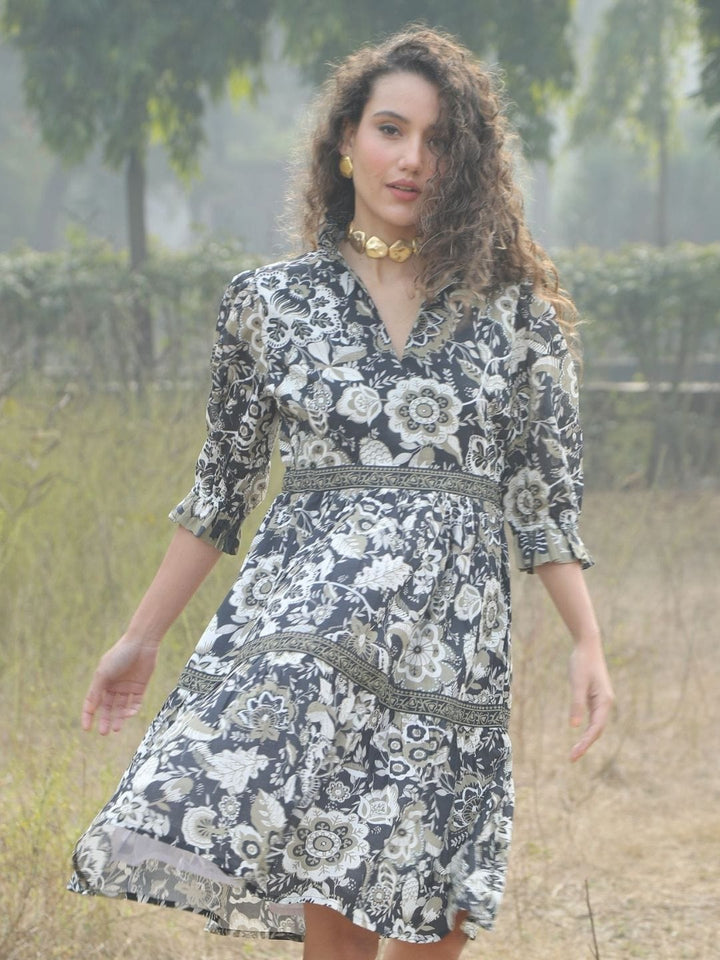 Avani Del Amour Dress Black & White Floral Print Tiered Shirt Dress