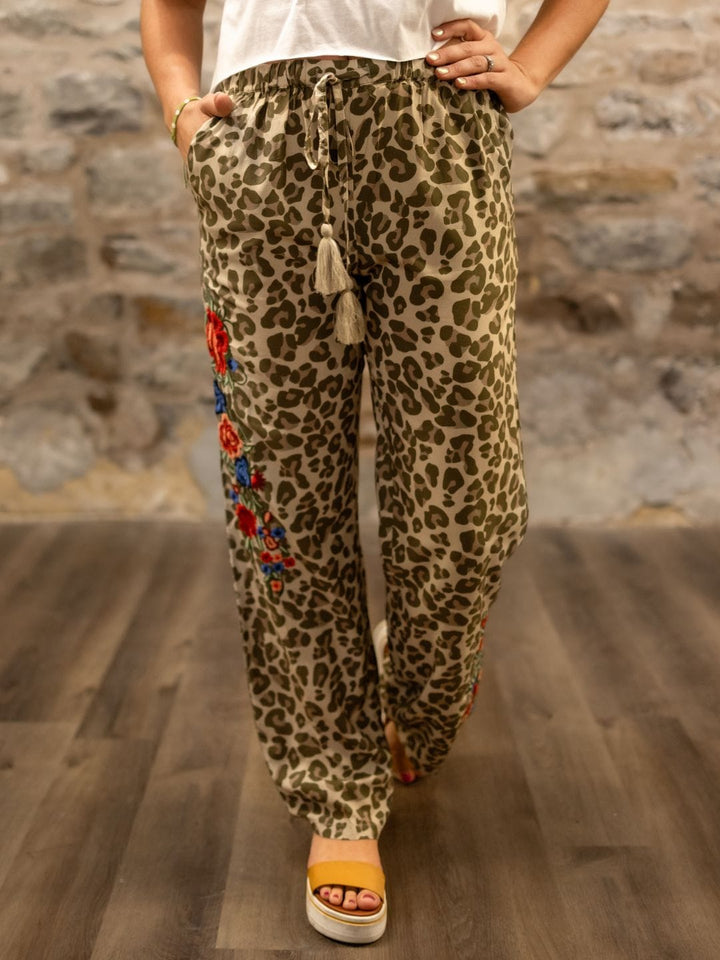 Avani Del Amour Pant Animal Print Embroidered Lounge Pants