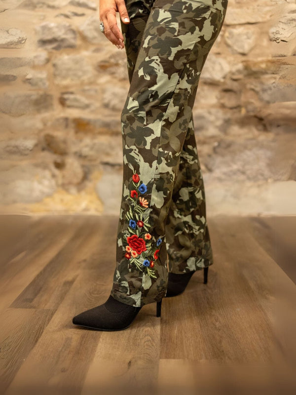 Avani Del Amour Pant Embroidered Camouflage Straight Fit Pants