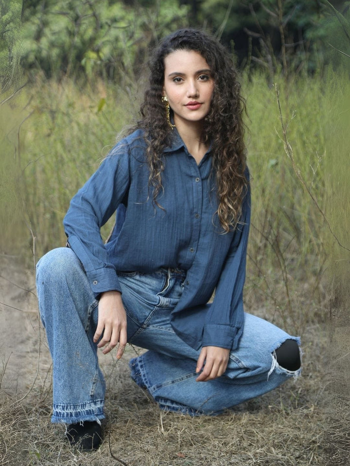 Avani Del Amour Shirt Boho Peace Sign Shirt in Denim Blue – Double Gauze Cotton