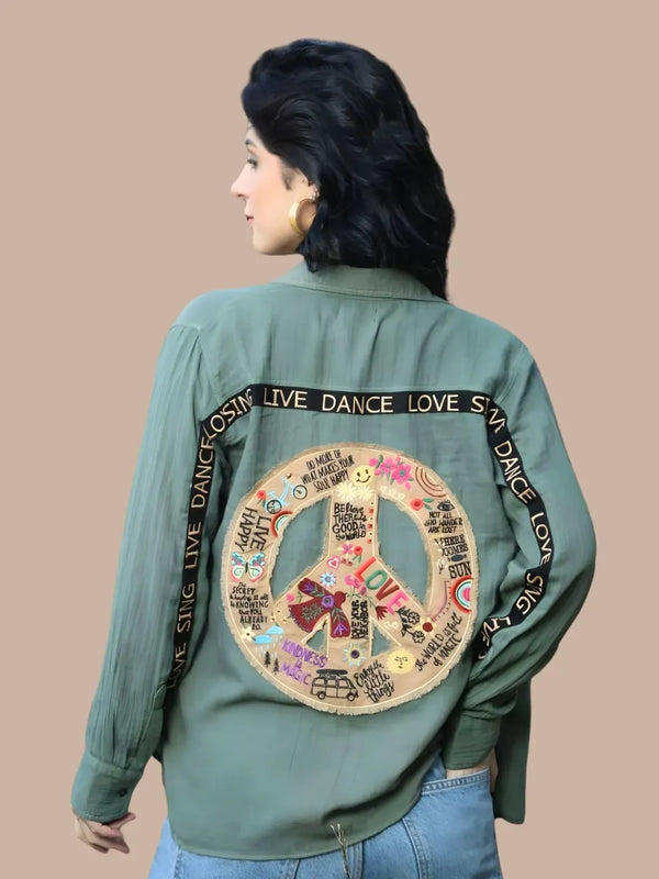 Avani Del Amour Shirt Boho Peace Sign Shirt in Olive Green – Double Gauze Cotton