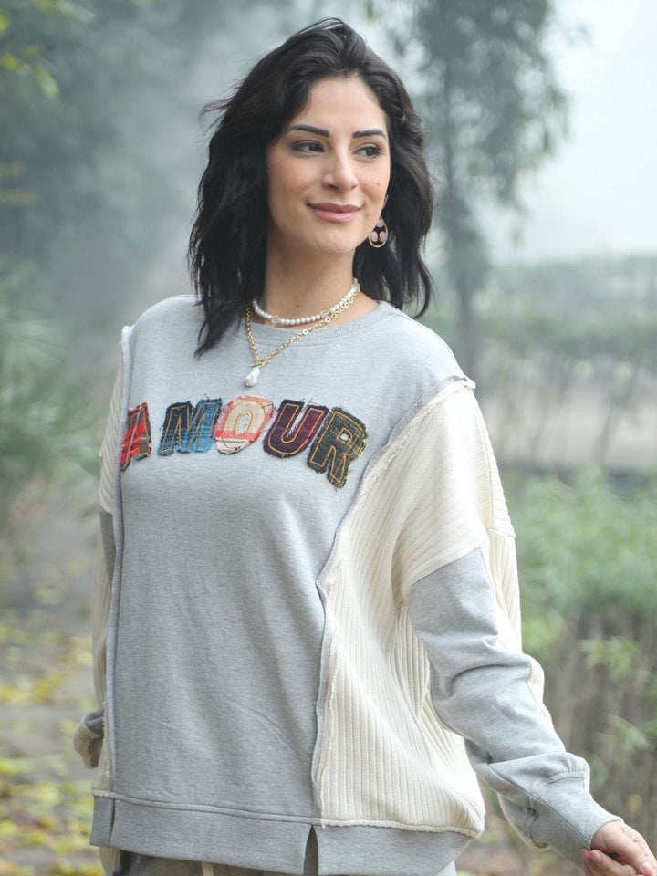Avani Del Amour Sweatshirt Amour Everyday Embroidered Sweatshirt