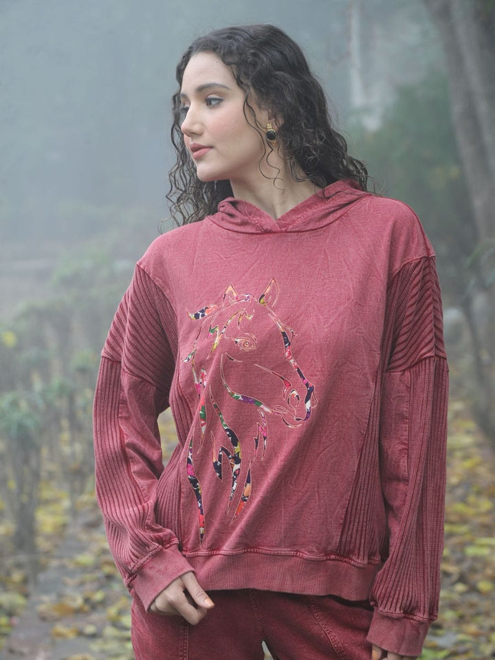 Avani Del Amour Sweatshirt Wine Red Rustic Horse Motif Hooded Sweatshirt