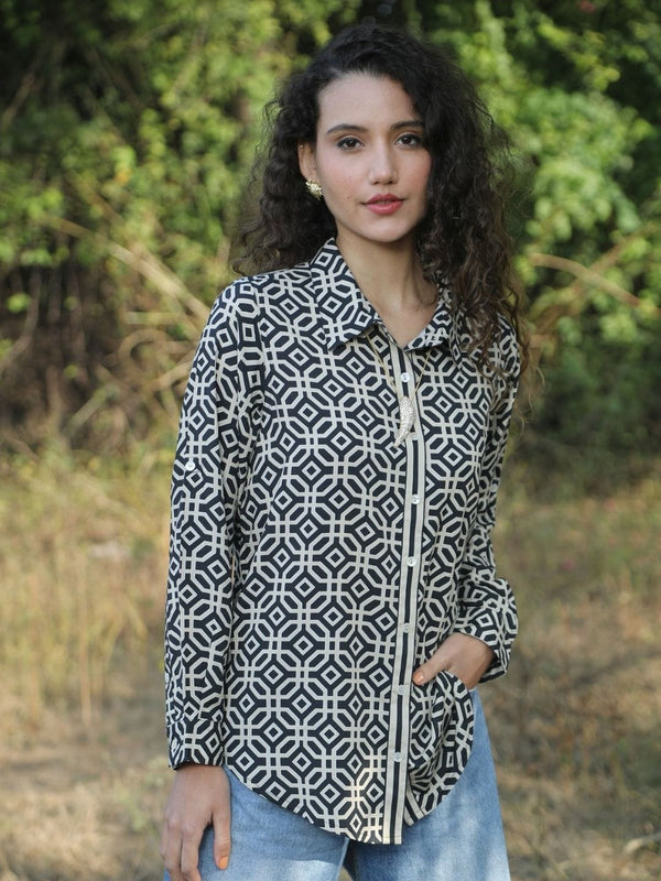 Avani Del Amour Top Monochrome Geometric Print Button-Down Shirt