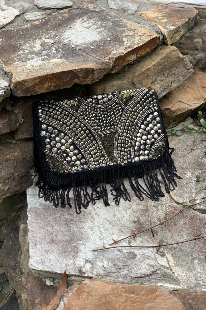 Avani Del Amour BAG OS / BLACK/SILVER ARMOURED IN STYLE FRINGED CLUTCH