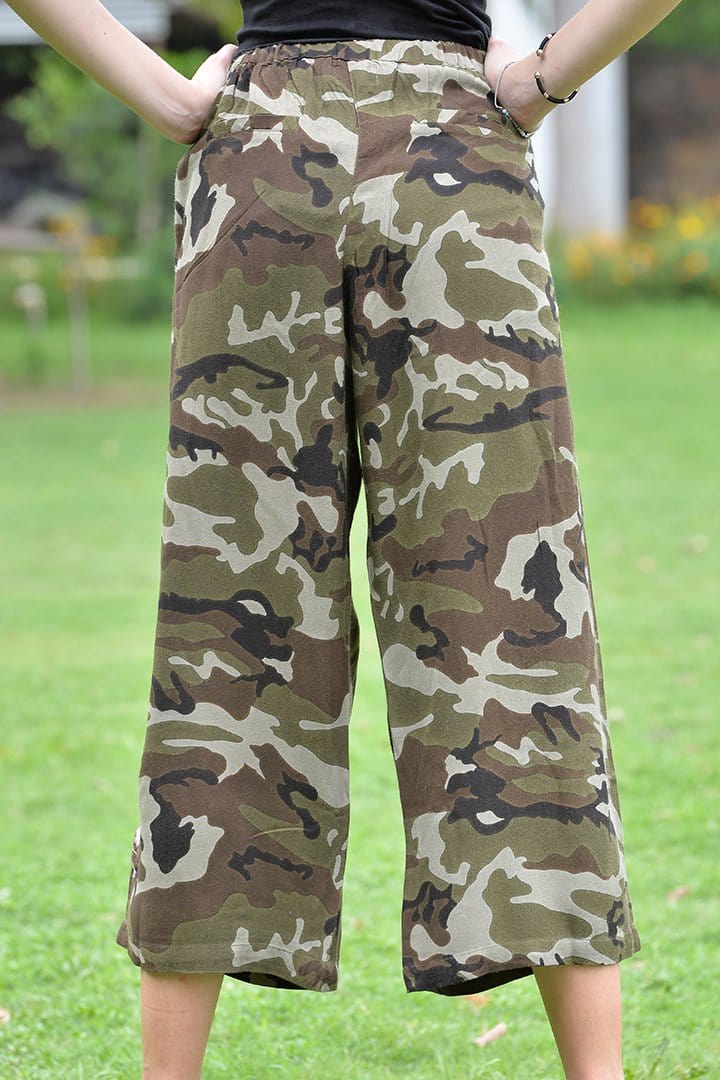 Avani Del Amour BOTTOMS I Like My Camo Cropped Drawstring Pant