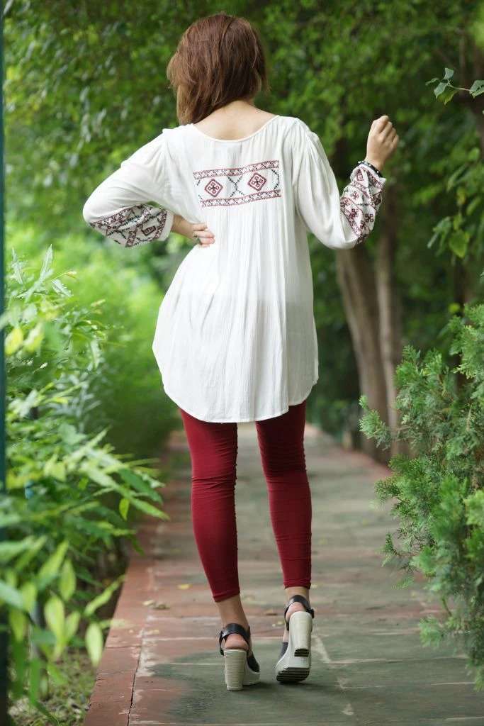 Avani Del Amour Pretty in Paisley Embroidered Tunic