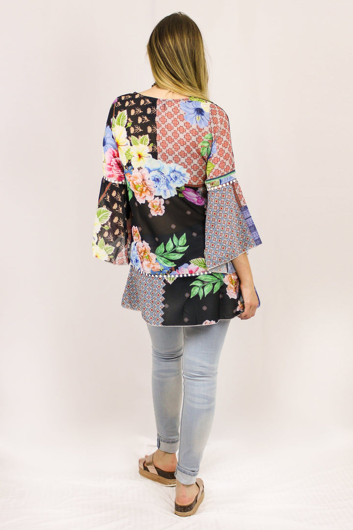 Avani Del Amour TOP Follow Me With Flowers Tunic