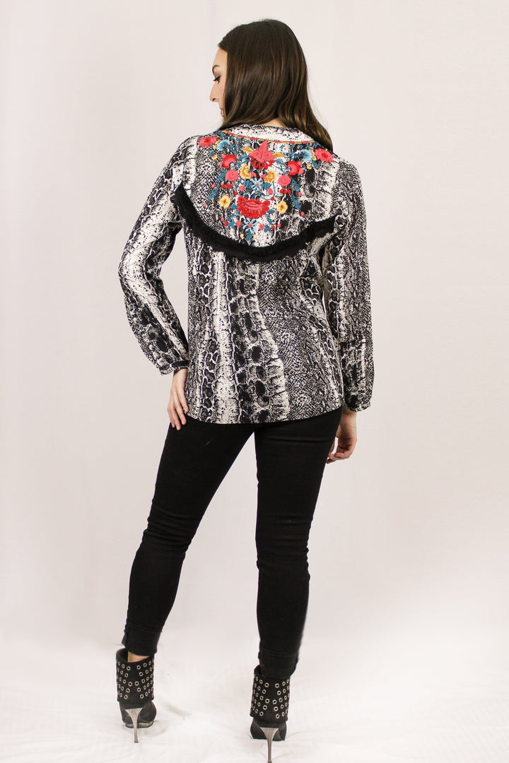 Avani Del Amour TOP Perfectly Python Embroidered Tunic